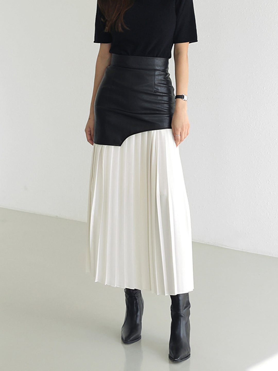 JESSY - ASYMMETRIC FAUX LEATHER SKIRT