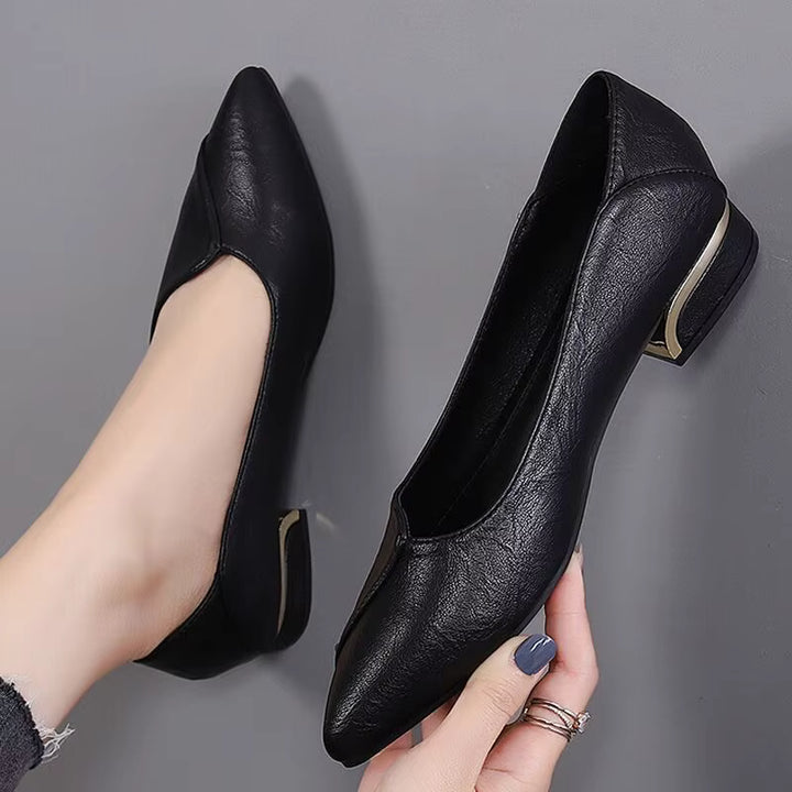 KENDRA – ELEGANT POINTED FLATS