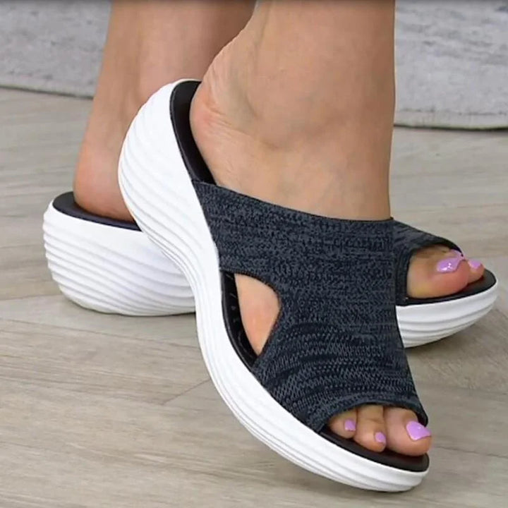 BIZZY - ORTHOPAEDIC SANDALS